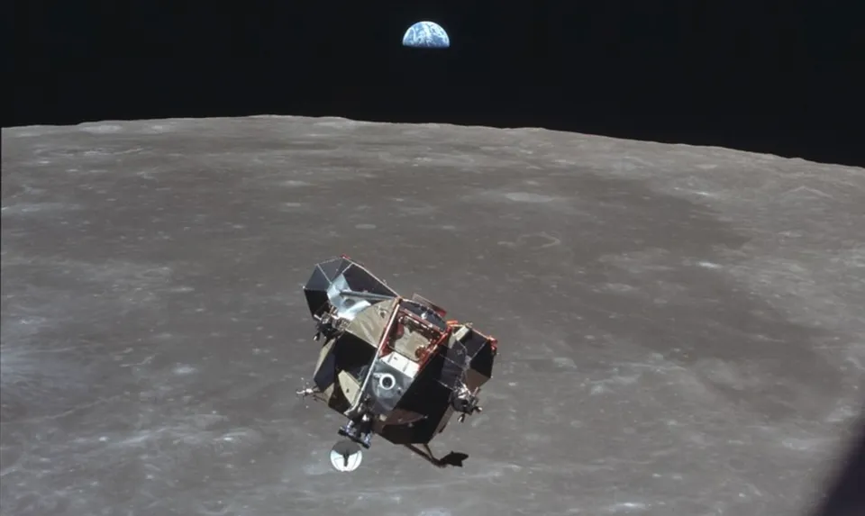 Apollo 11 on its way back home